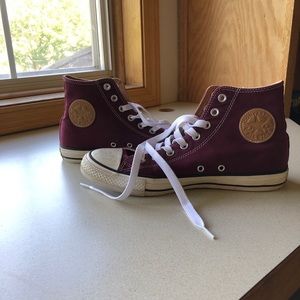 Burgundy high top converse